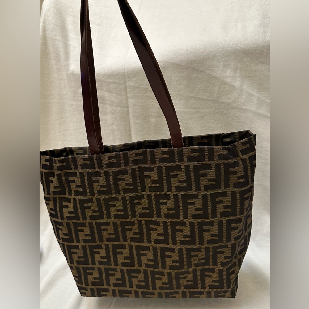 Fendi Tote Bag Khaki Black Brown Zucca Canvas Leather
FENDI FF Eco